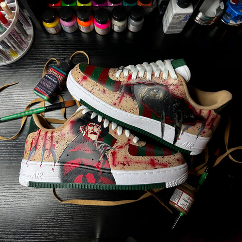 Custom Horror-Themed Sneakers🔪